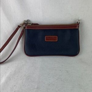 Dooney & Bourke, Inc Vintage Leather Wristlet